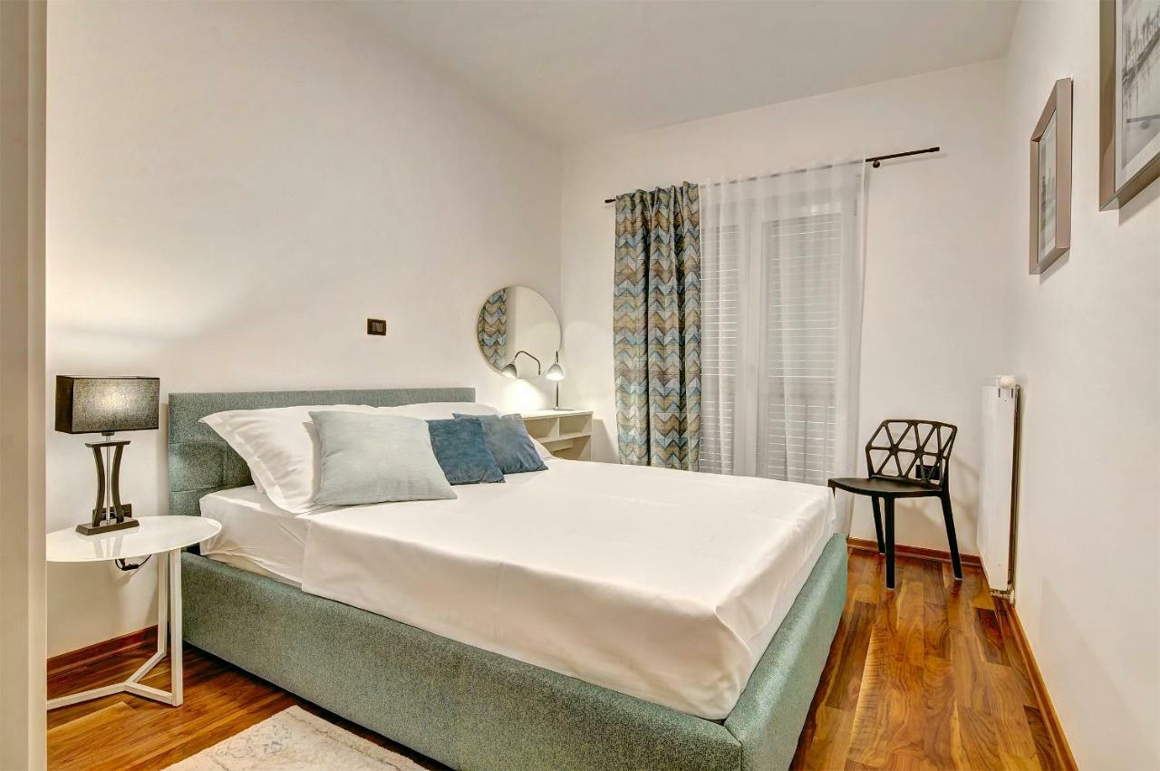 Apartment Pr *