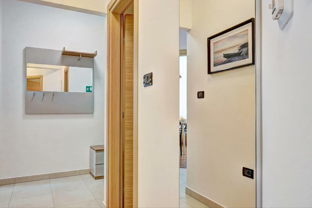 Pr Apartment