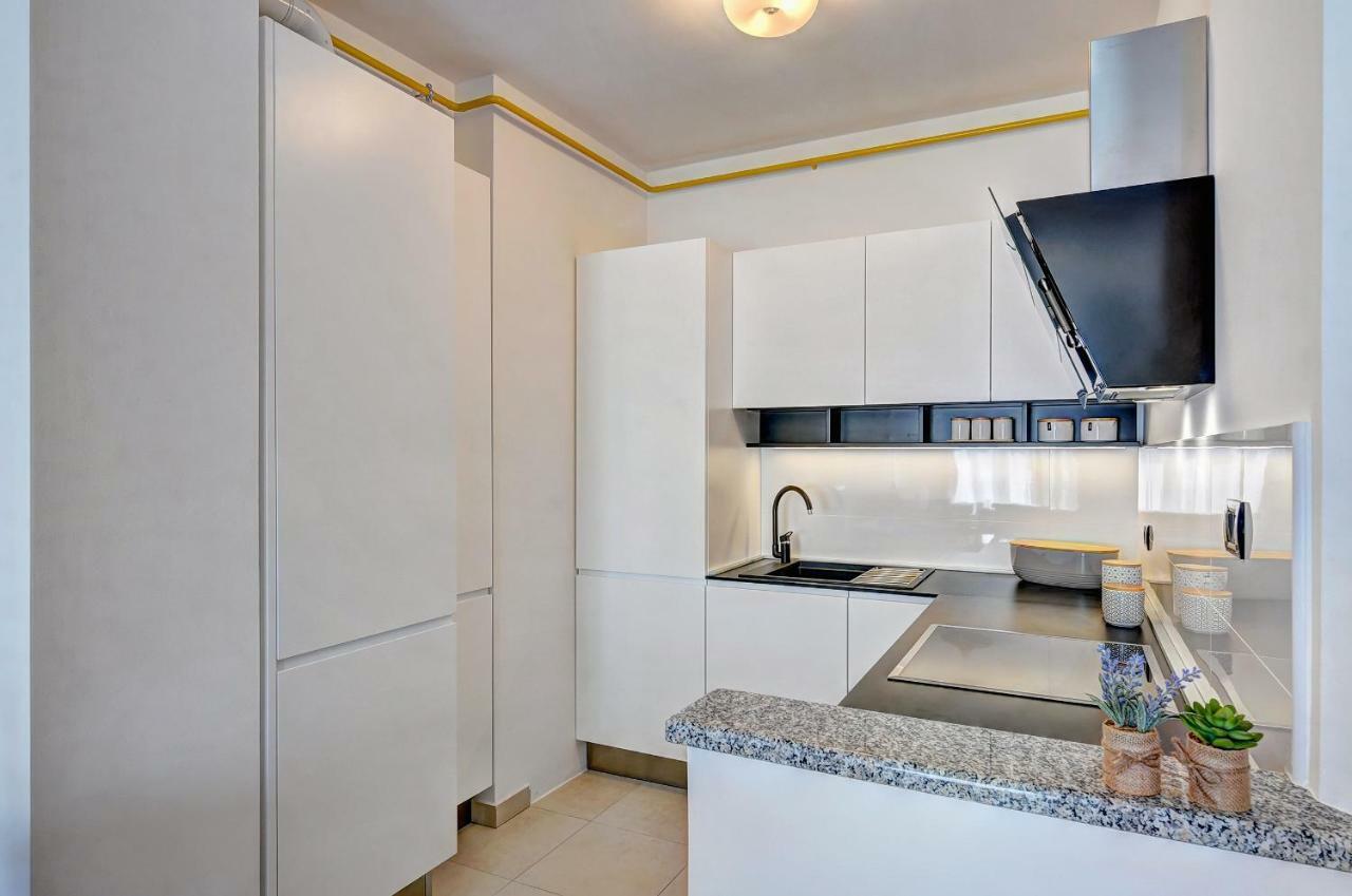 Pr Apartment